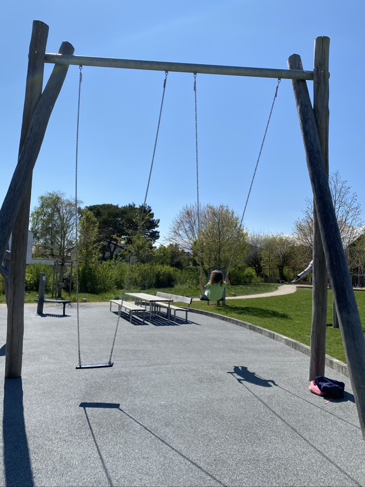 EE09C4C4 B0D2 4999 9018 9BE413810C2C